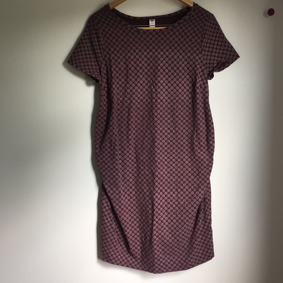 Old Navy Dresses & Skirts - BOGO Free Purple print maternity dress